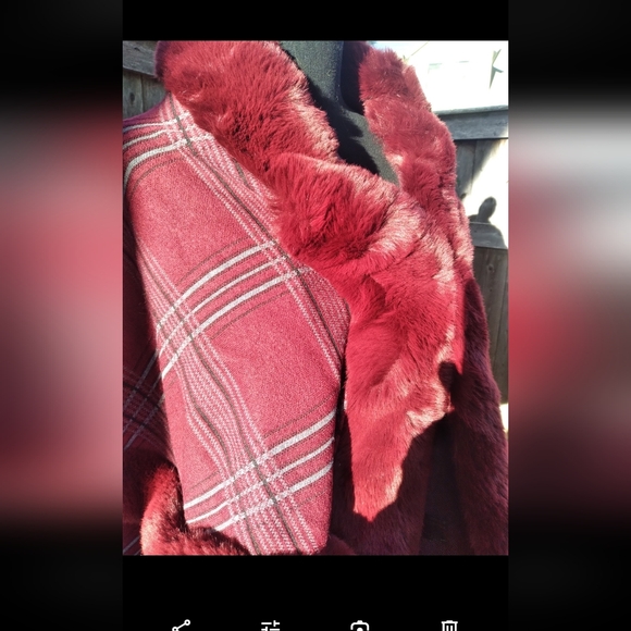 π BACK IN STOCK! Wrap Jacket Burgundy/Claret color with faux fur accents ππ - Picture 3 of 10